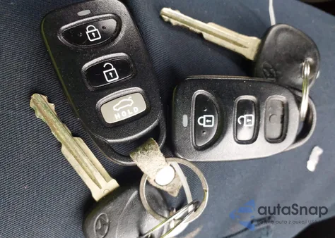 2017 Hyundai Elantra Se z USA, uszkodzony, nr VIN 5NPD74LF4HH143312